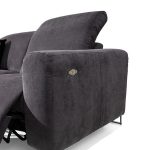 A kanapé karfáján lévő gombokkal szabályozható relax-funkció